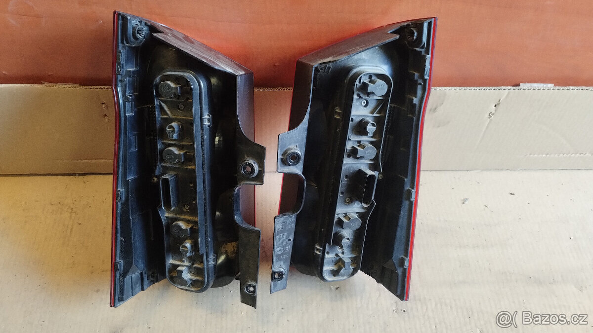 Zadní světla LAMPY VITO / V-klass W447 - 3