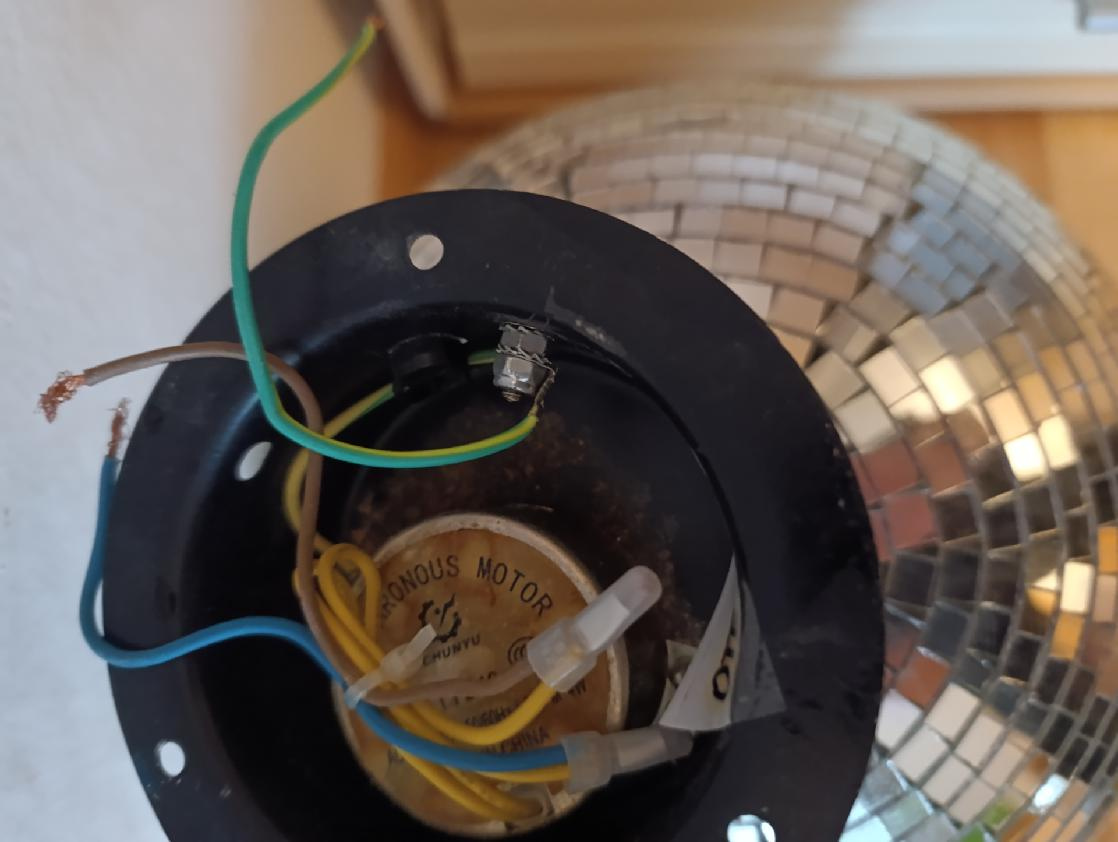 Velká a malá diskotéková koule - 3