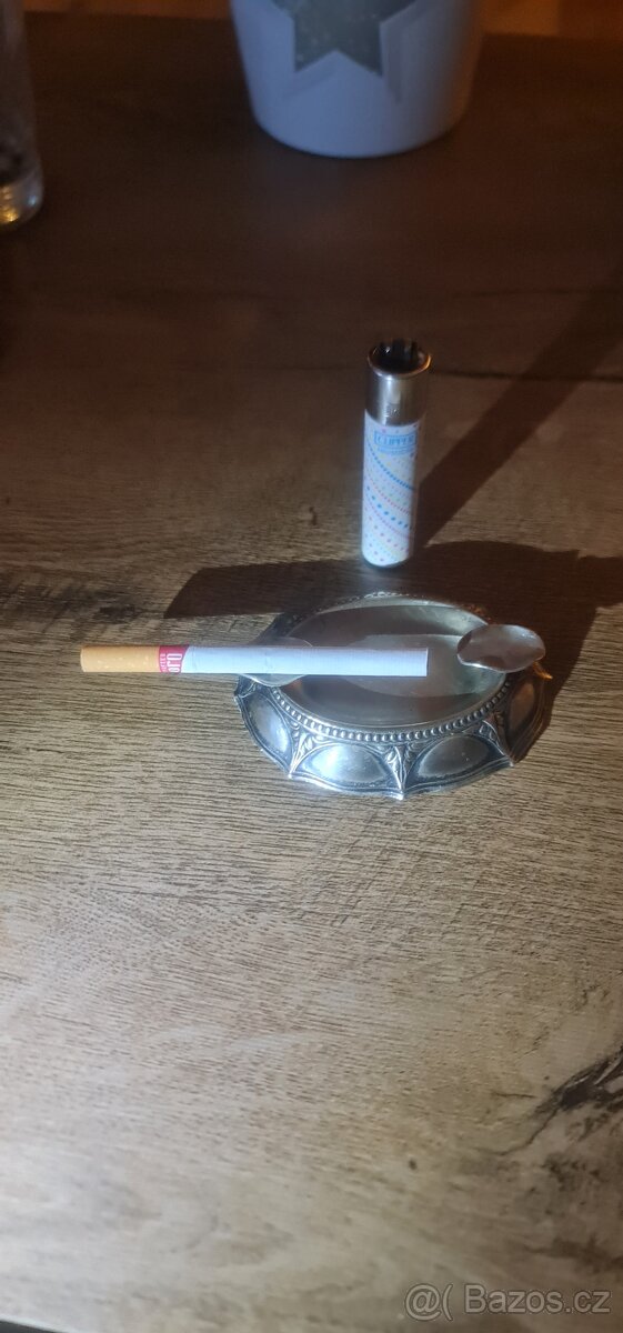 Starý popelník po babičce - 3