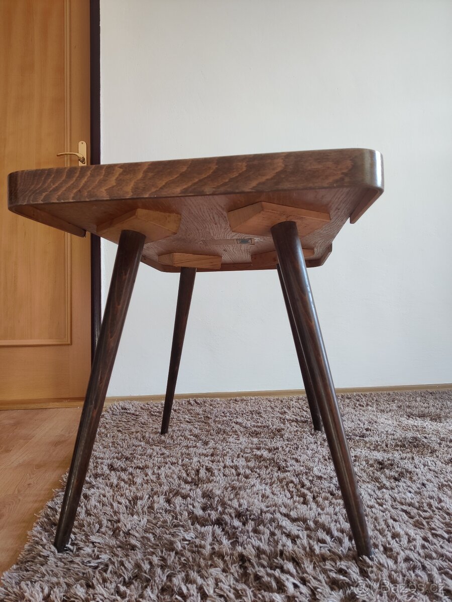 Konferenční stolek - 3