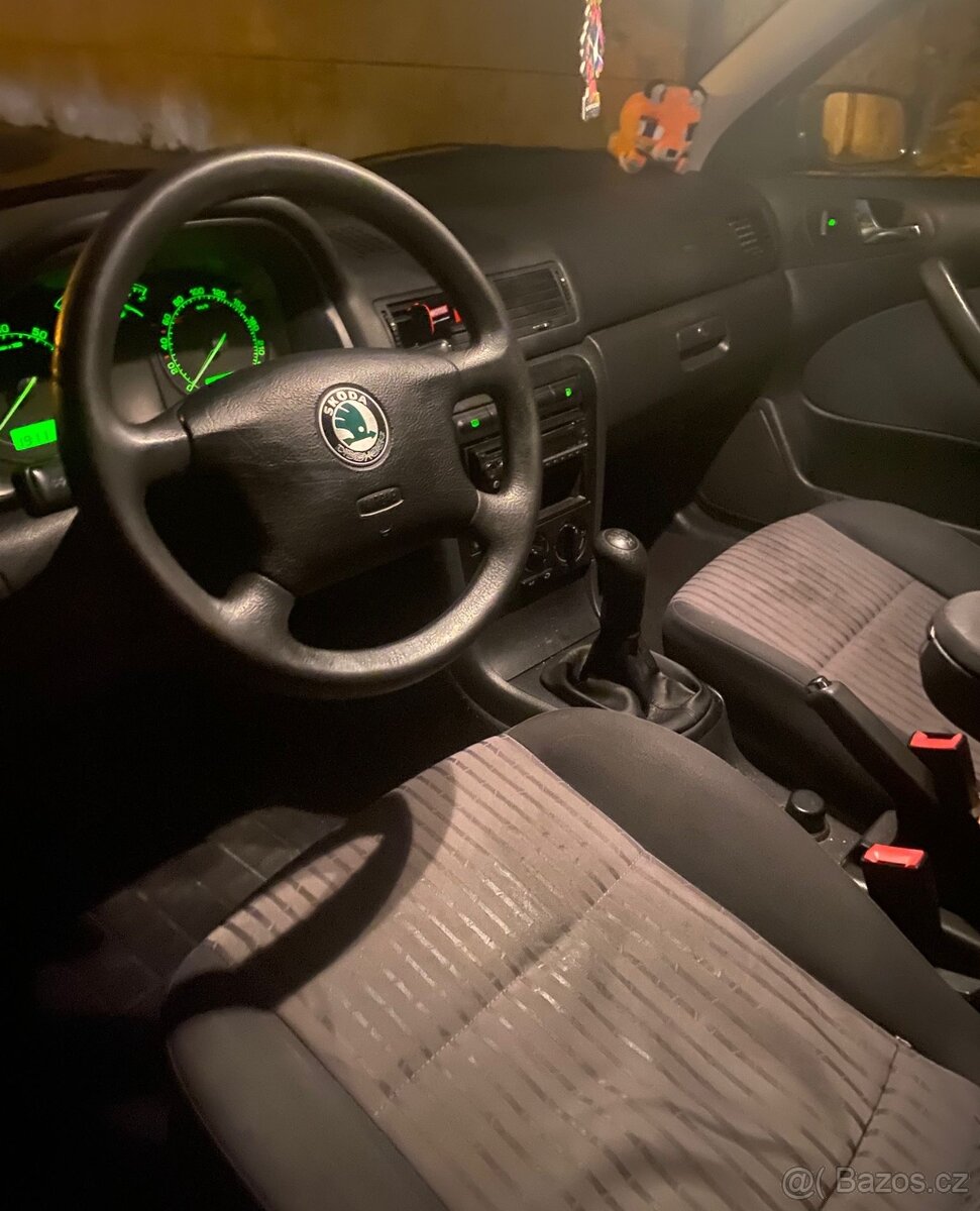 Škoda Octavia 1 1.6 MPI 75 kW SR - 3