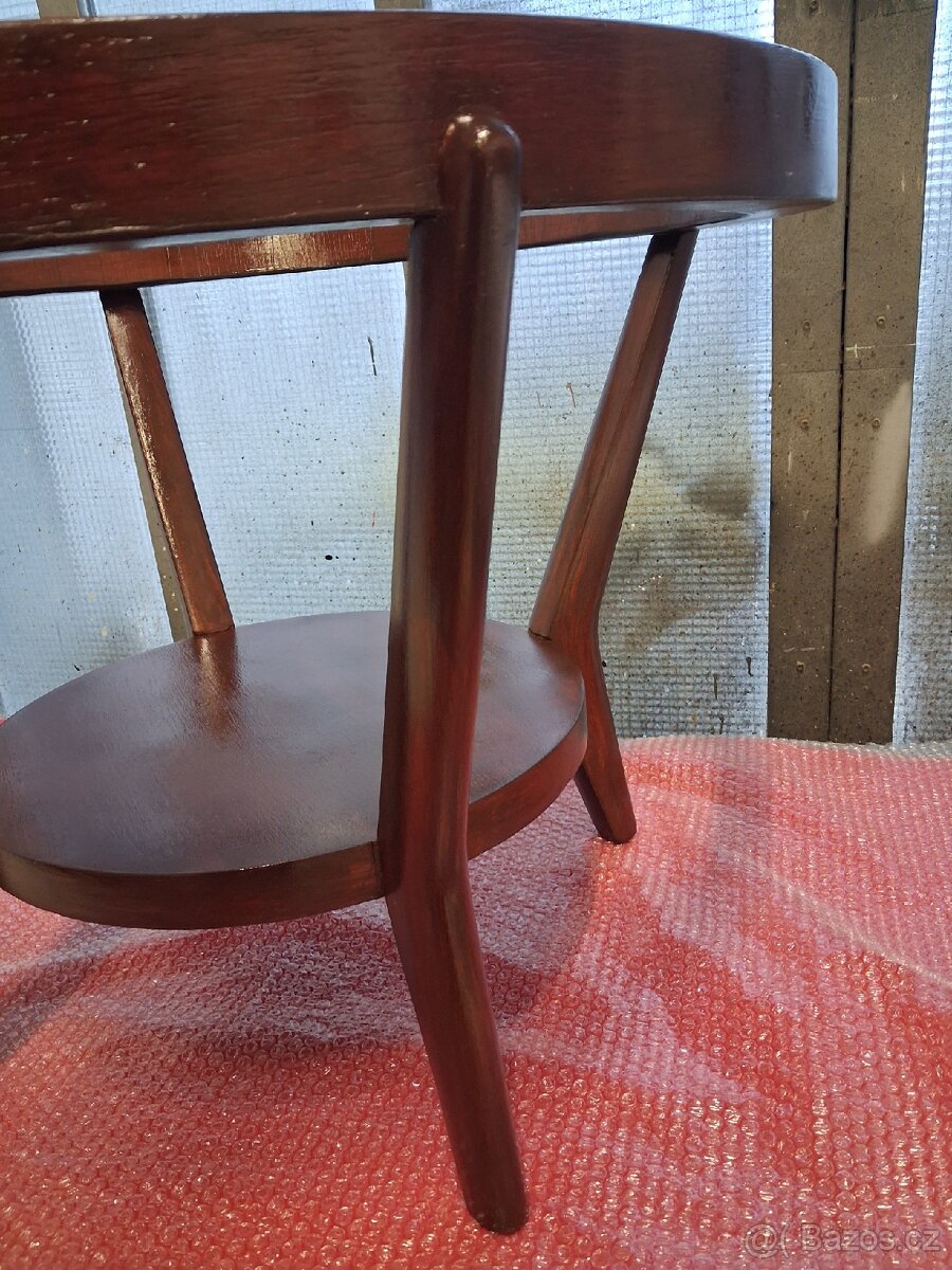 Konferenčni stolek - 3