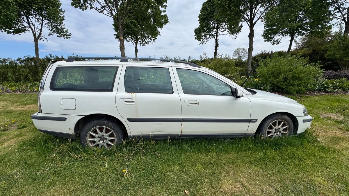 Volvo V70 veškeré díly ND 2.5 benzín - 3