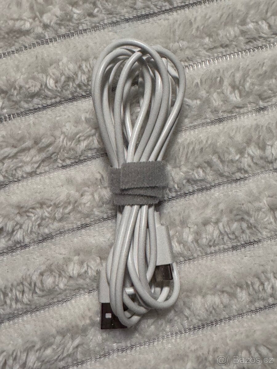 Set kabelů a nabíječek USB – 7 ks - 3