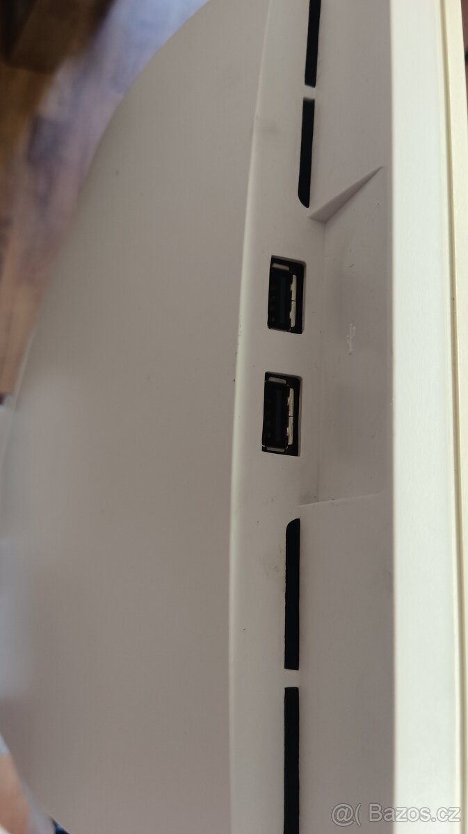 Monitor,22" Fujitsu B22W-7 bílý včetně napájecího kabelu. O - 3