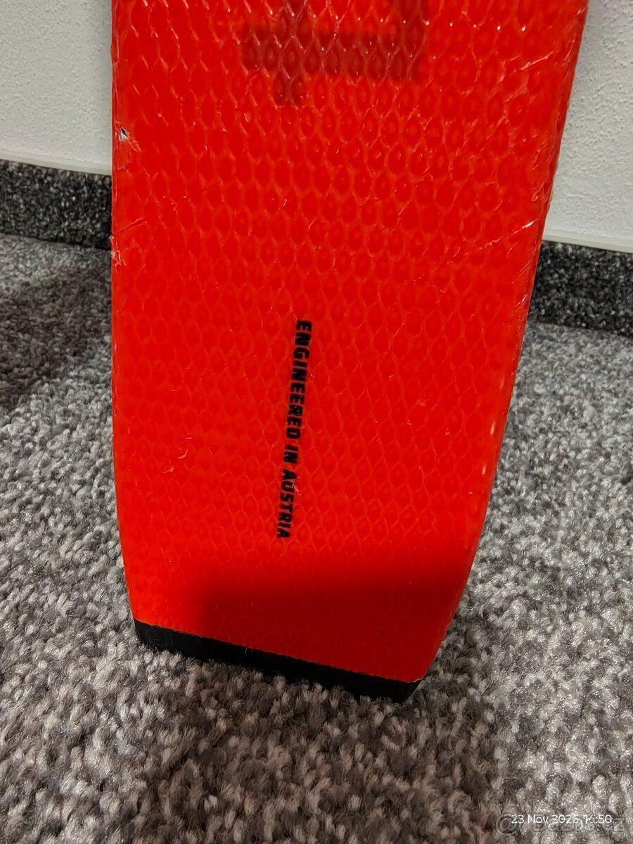 Lyže juniorské Atomic Redster 150cm a hůlky - 3