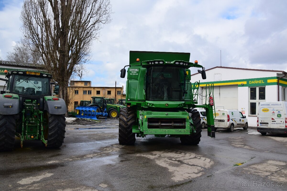 Sklízecí mlátička John Deere T660 HM č.40 - 3