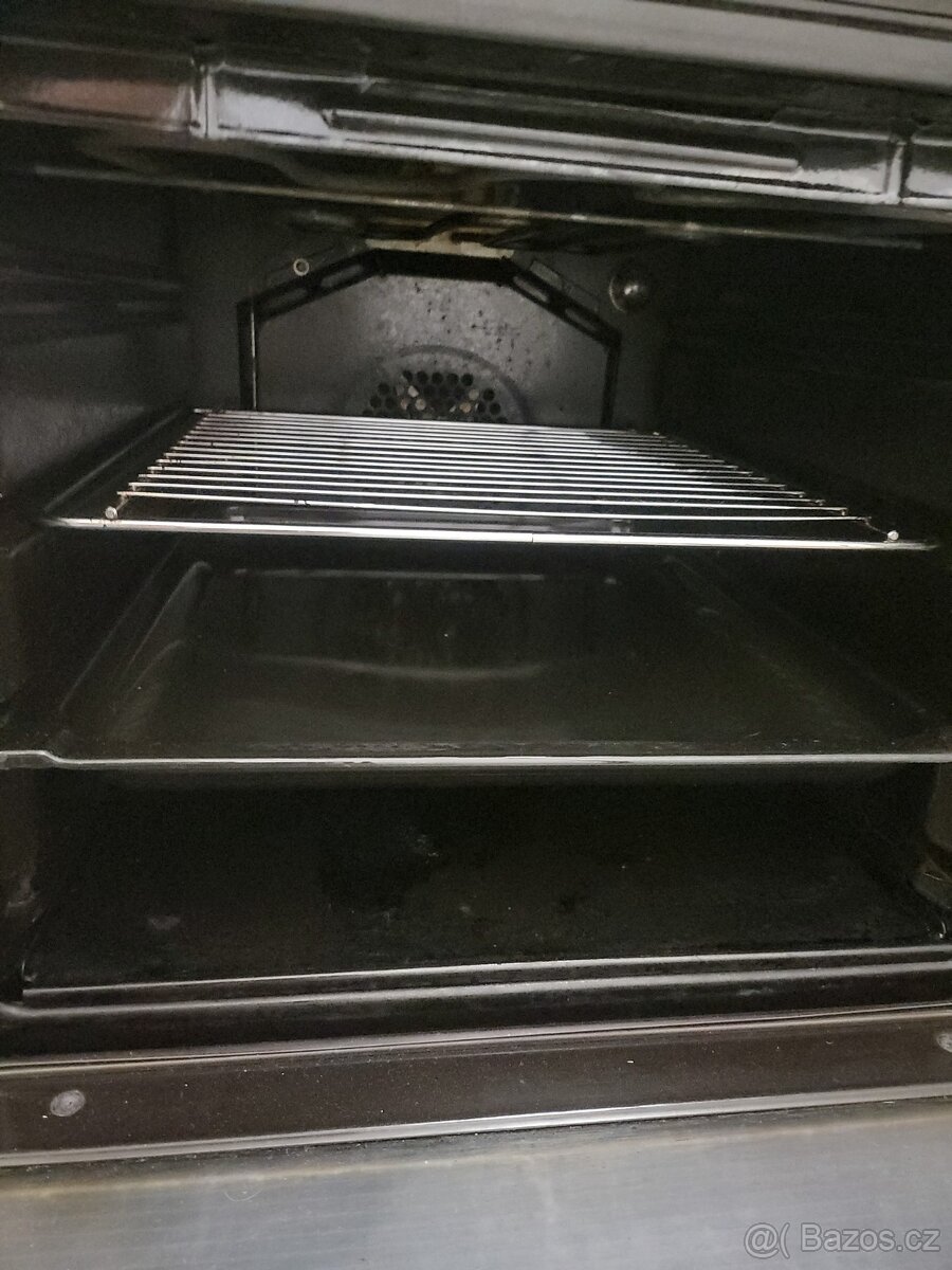 hnědý sklokeramický sporák, šíře 55cm - 3