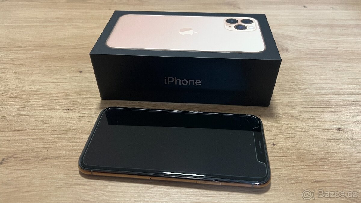 Apple iPhone 11 Pro 64GB, cena 3600Kč - 3