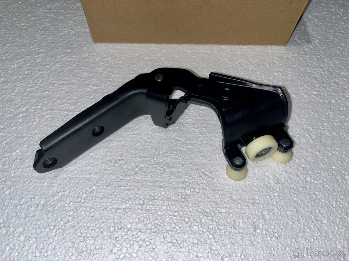 Pojezd levých šoupacích dveří VW T5 - 3