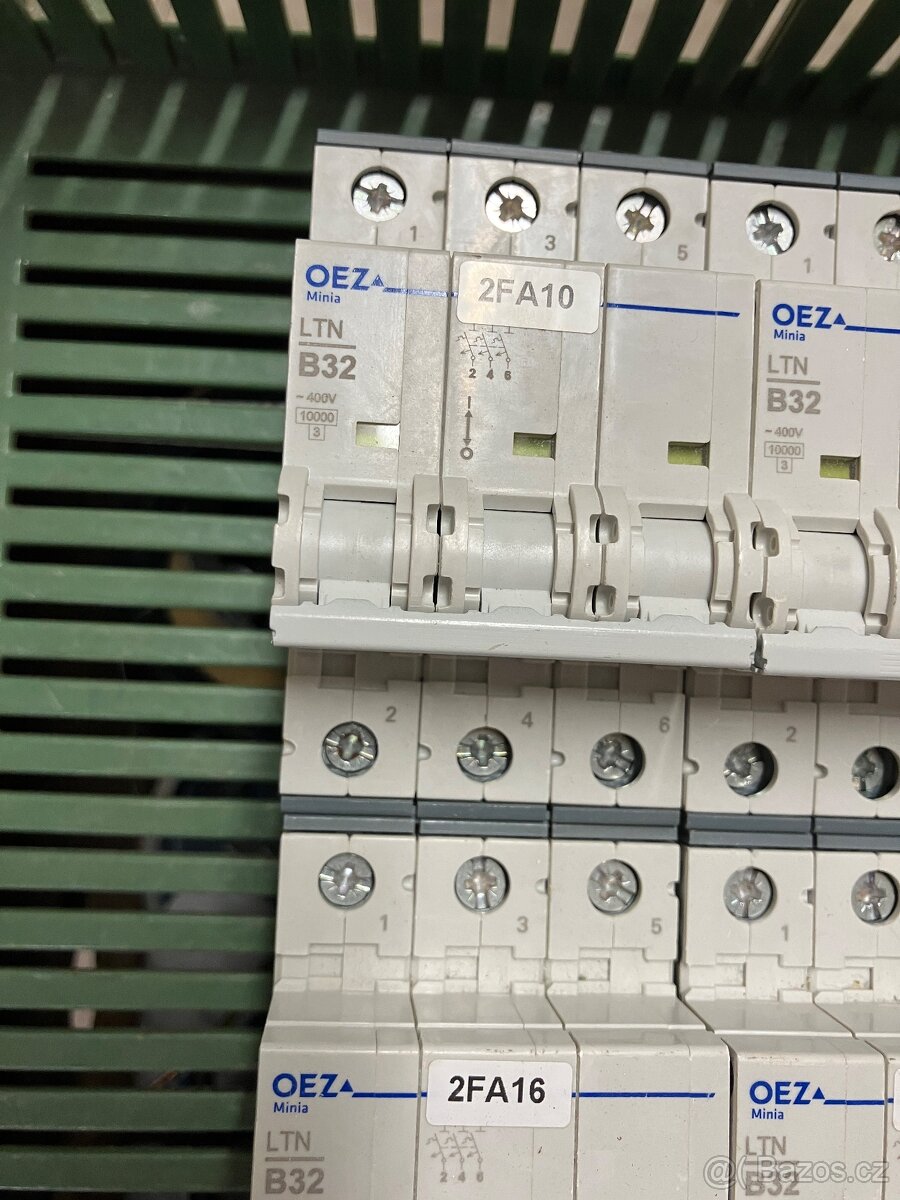 Jistič OEZ LTN-32B-3 - 3