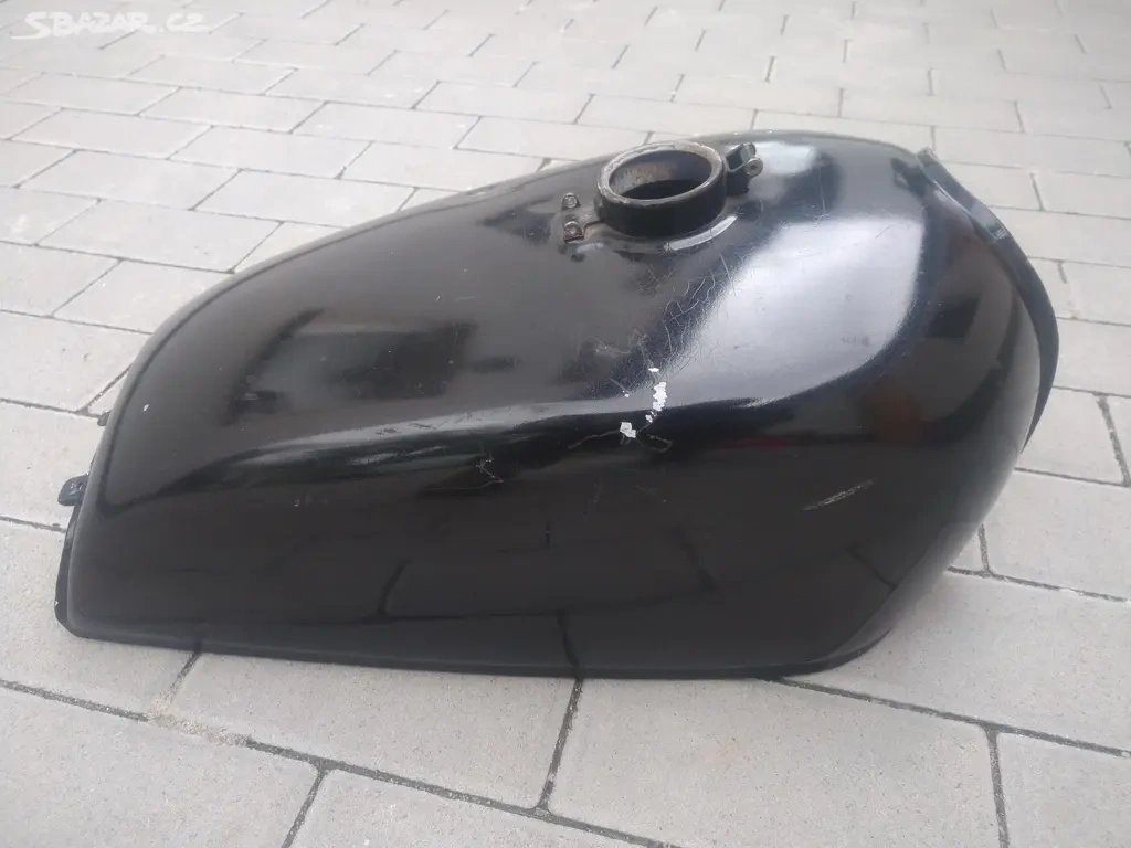 Nádrž Honda CB 250G - 3