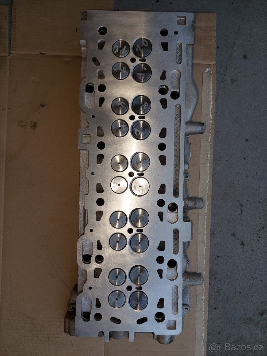 Hlava válců VOLVO 2.4D5,120kW - 3