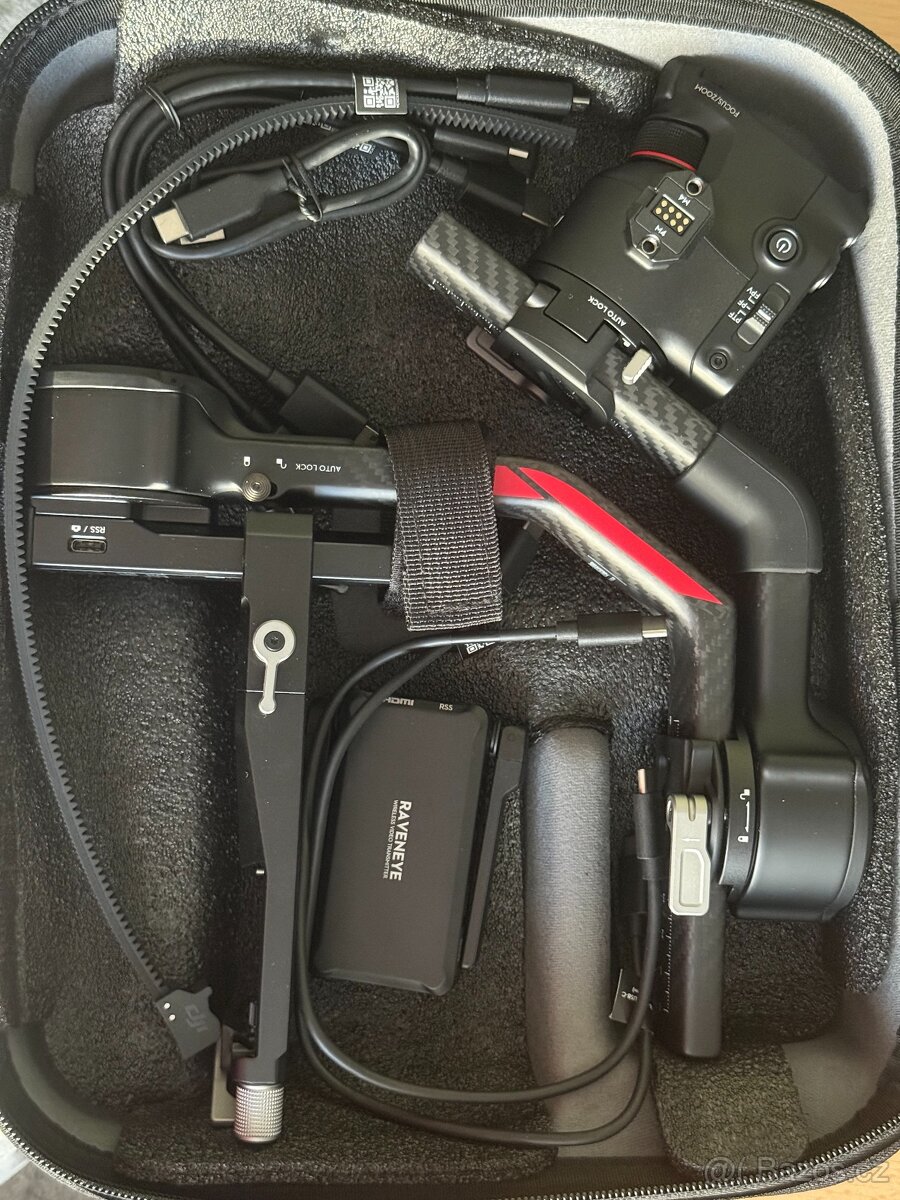 DJI RS 4 Pro Combo - 3