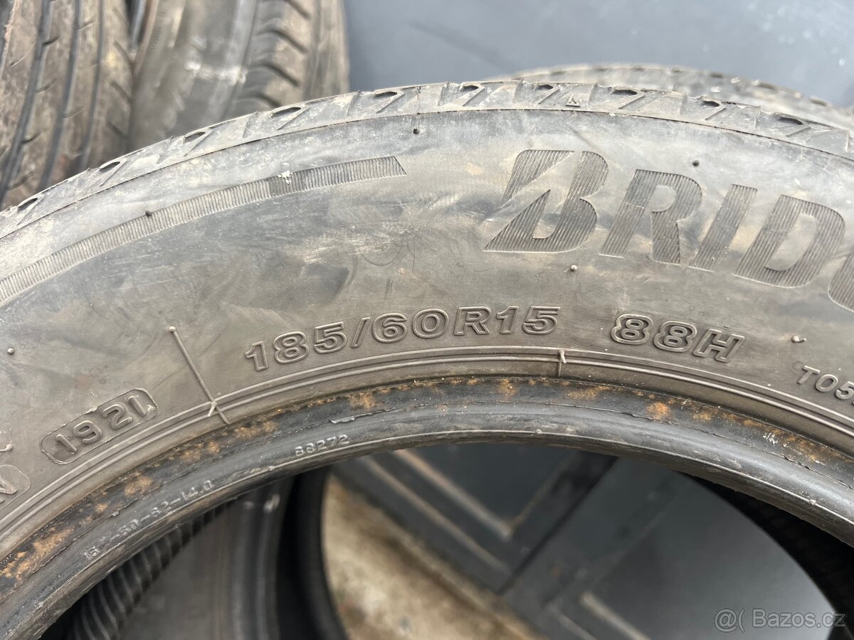 Letní pneu 185/60 R15 - 3
