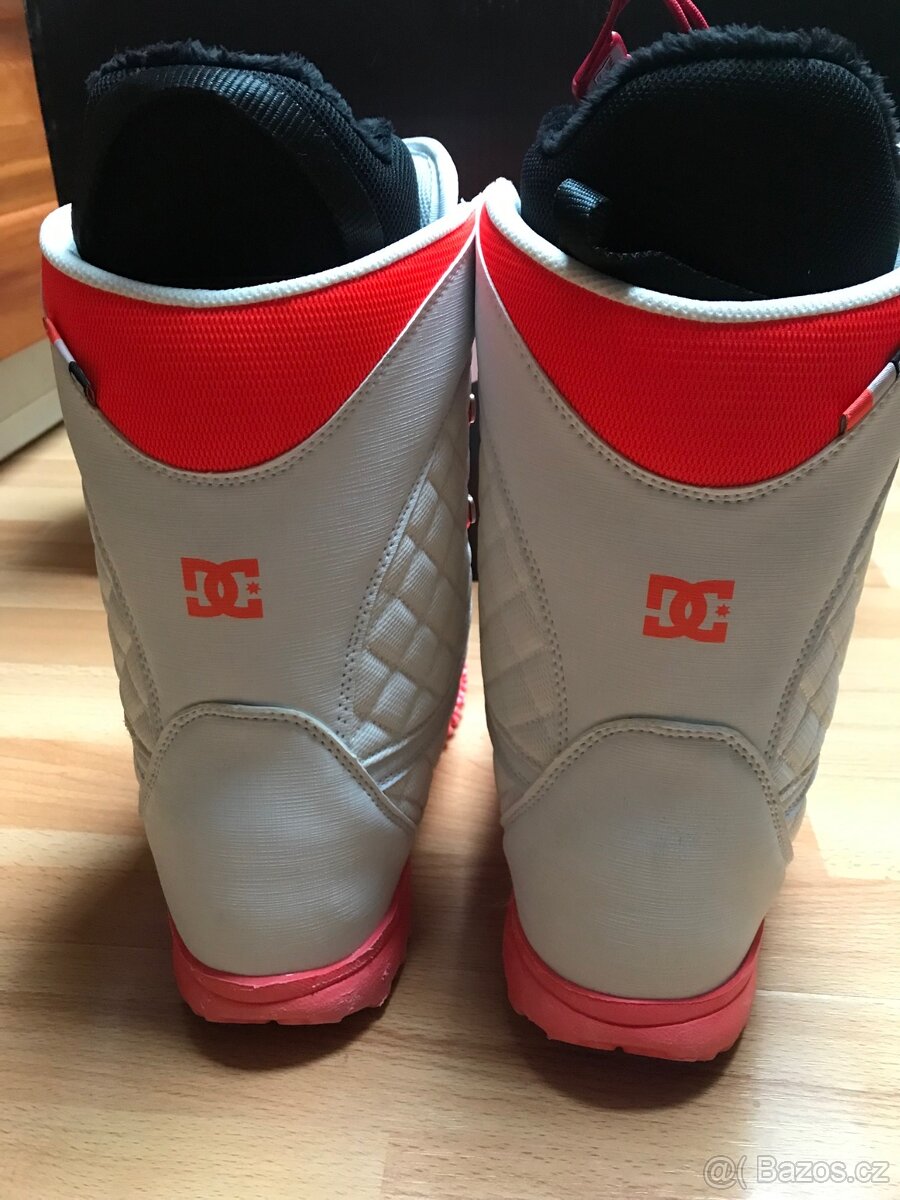Dámské/dívčí snowboardové boty značky DC Karma, vel 40 - 3