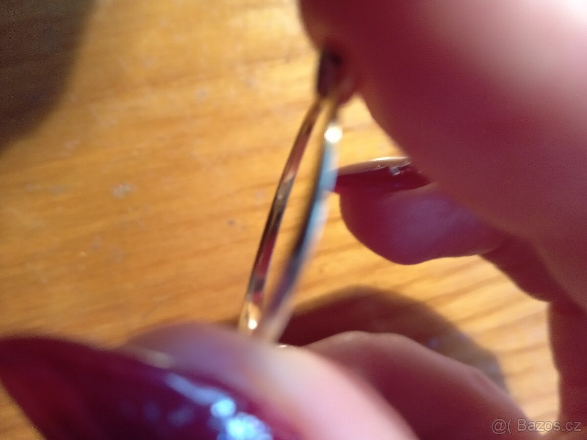 Zlatý prsten s diamantem - 3