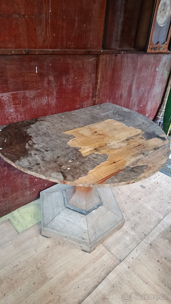 Starožitný Stůl na Jedné Noze – Vhodný k Renovaci - 3