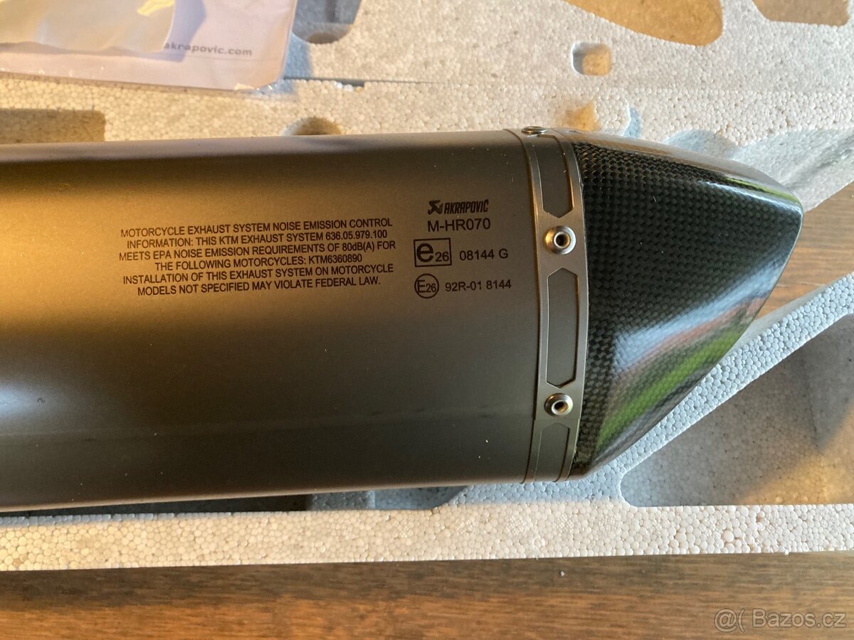výfuk Akrapovič KTM 890 DUKE - 3