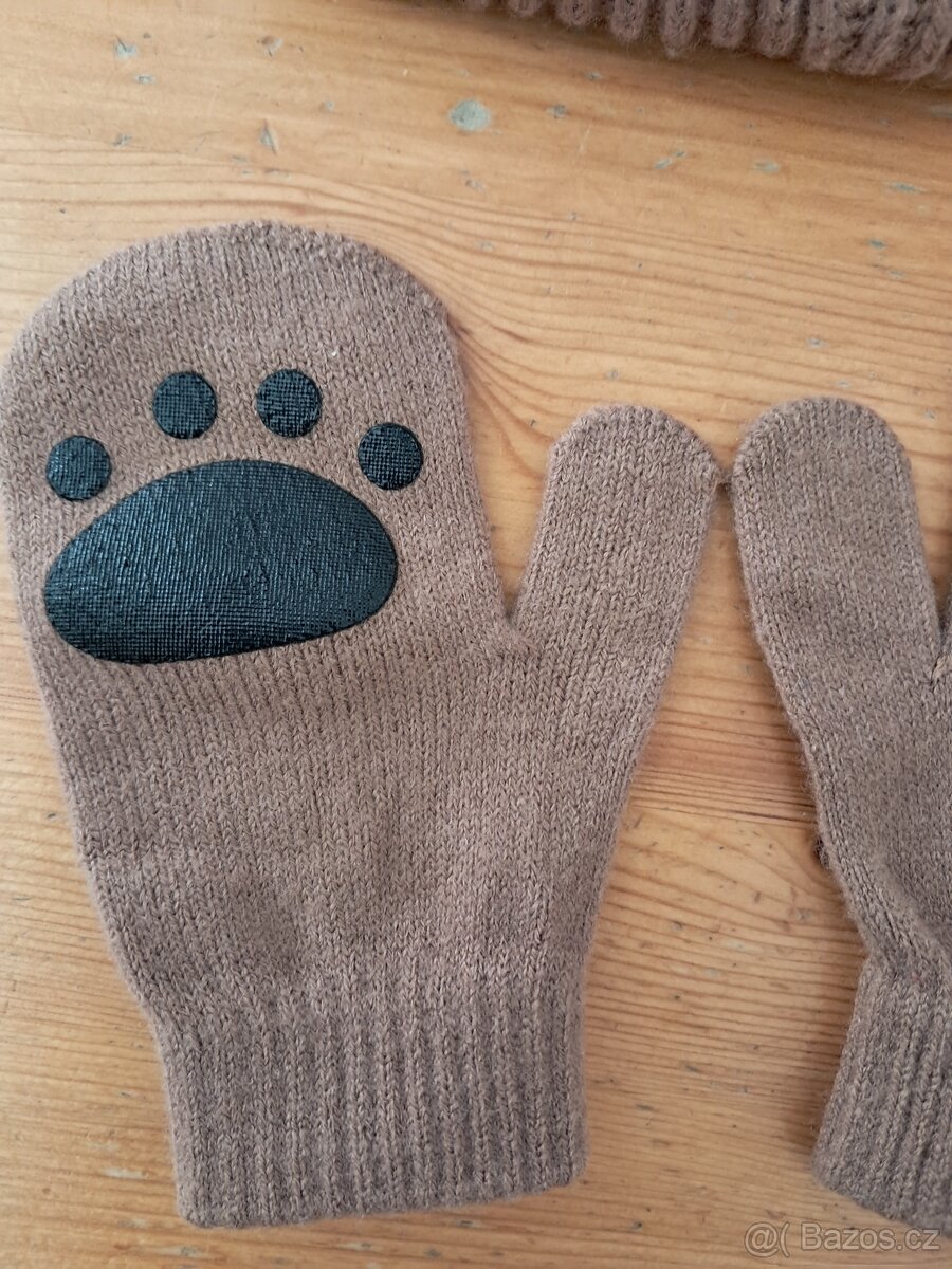 Dětská sada, čepice s 2 bambulkami a párem - 3