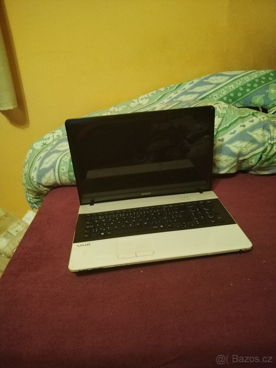 Prodej Sony vaio - 3