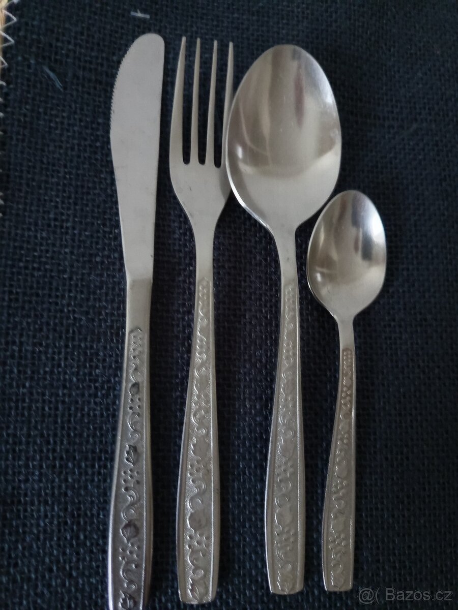 RETRO RUSKE PRIBORY - 3