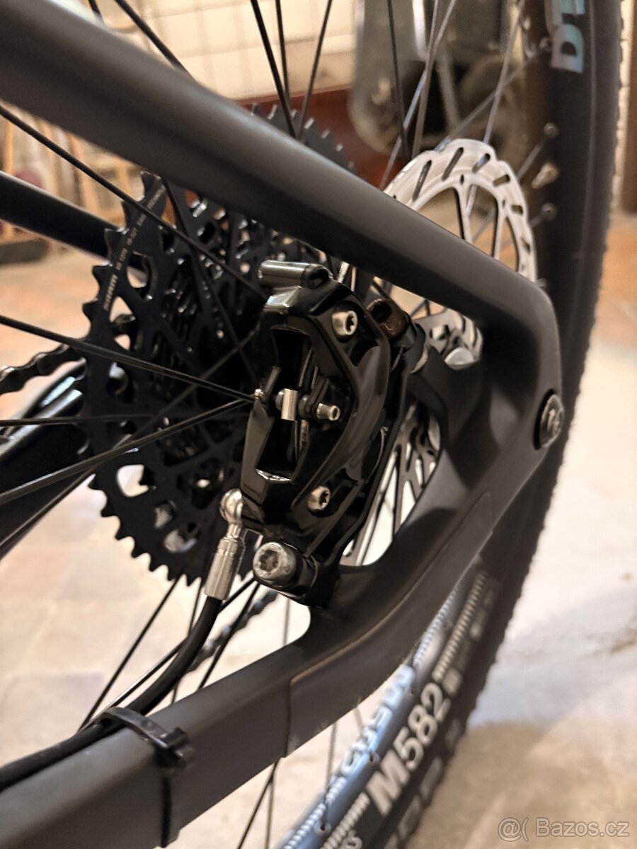 Prodám Karbonové celopero - 3