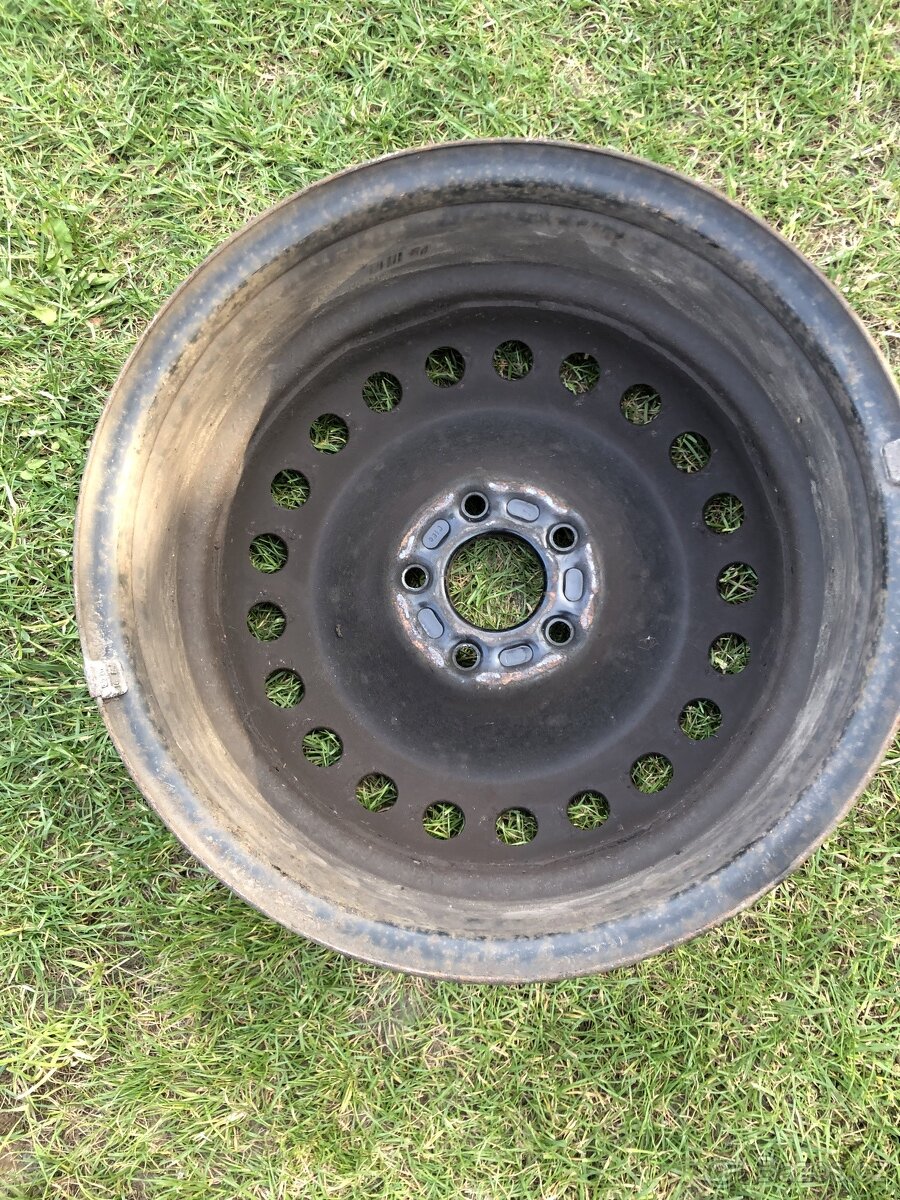 4x plechové disky, Ford Mondeo a Škoda Felicie - 3