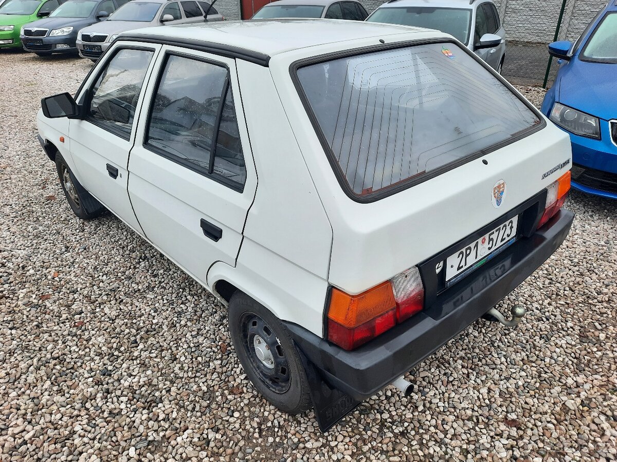 Favorit 135L r.v.1990 1 majitel - 3