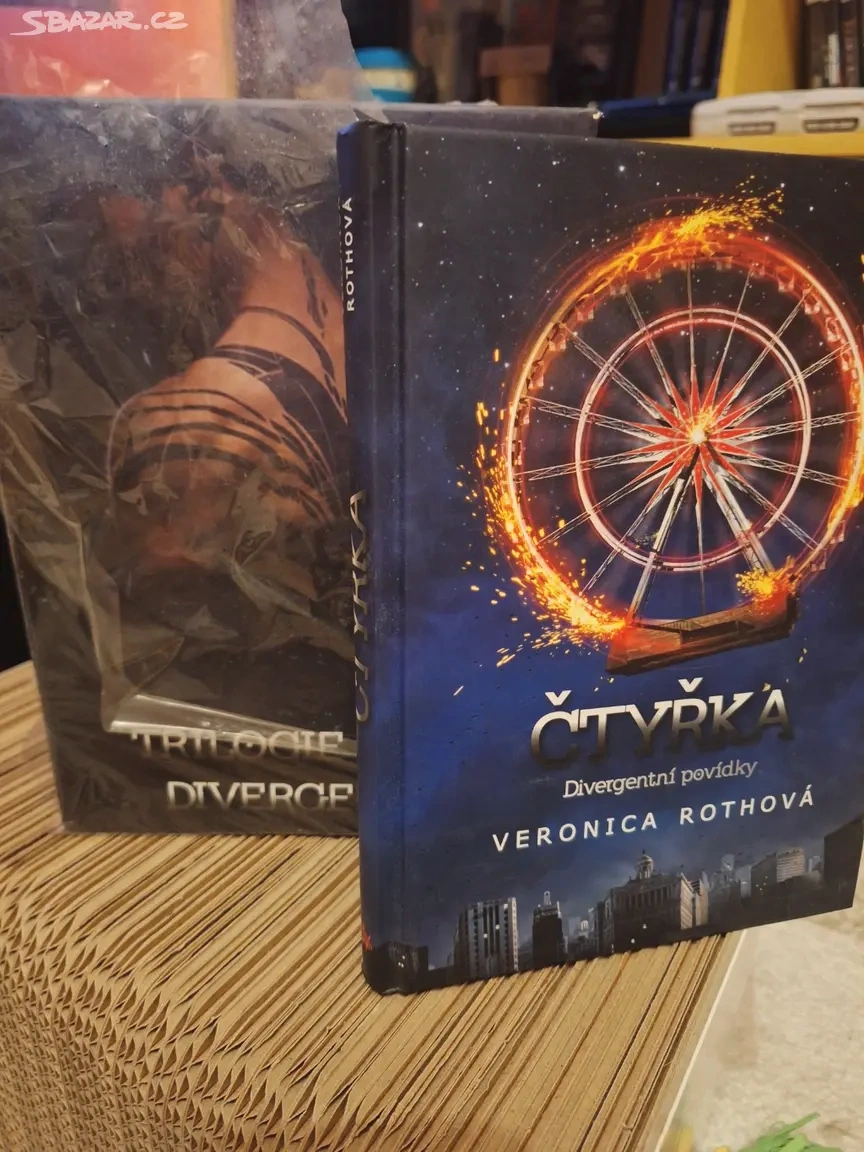 Divergentní trilogie box plus Čtyřka - 3