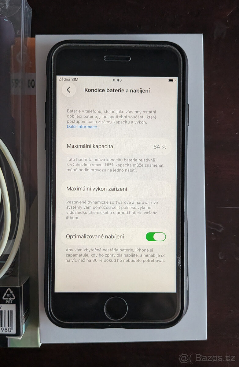 iPhone SE 2022 128GB Černý - 3