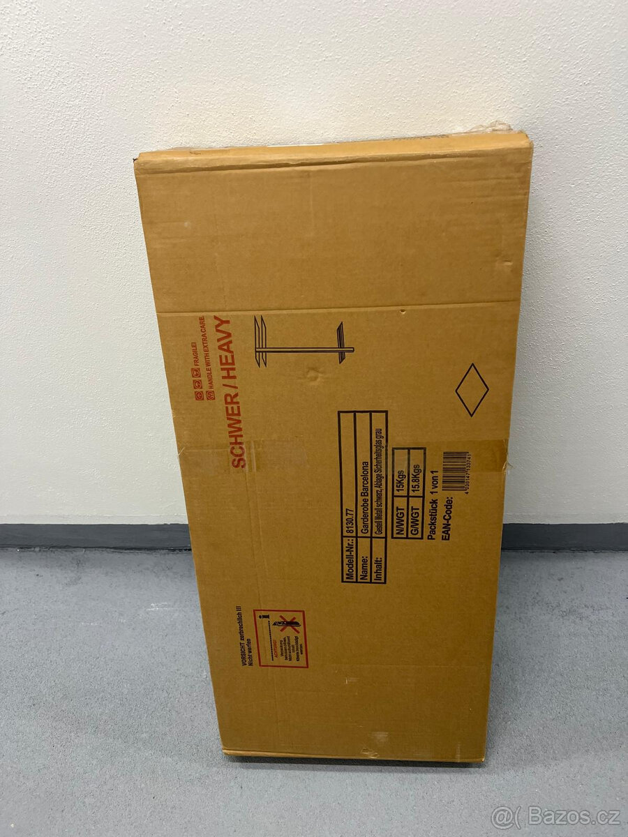 Věšák kovový - 3