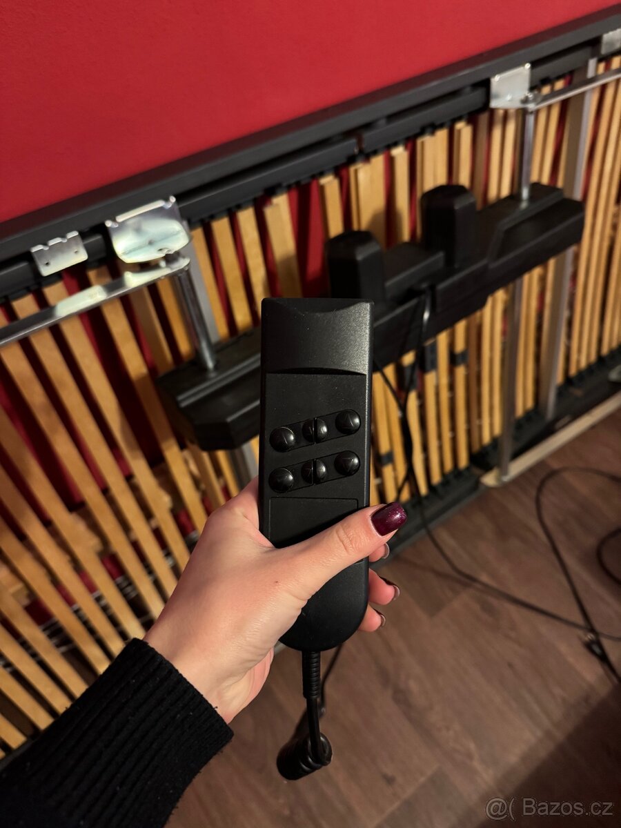 Postel 90 × 200 cm + polohovací rošt Flex M + matrace - 3