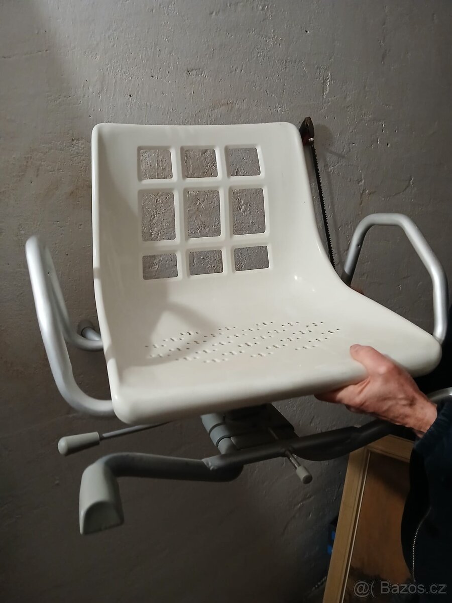 Sedačka do vany - 3