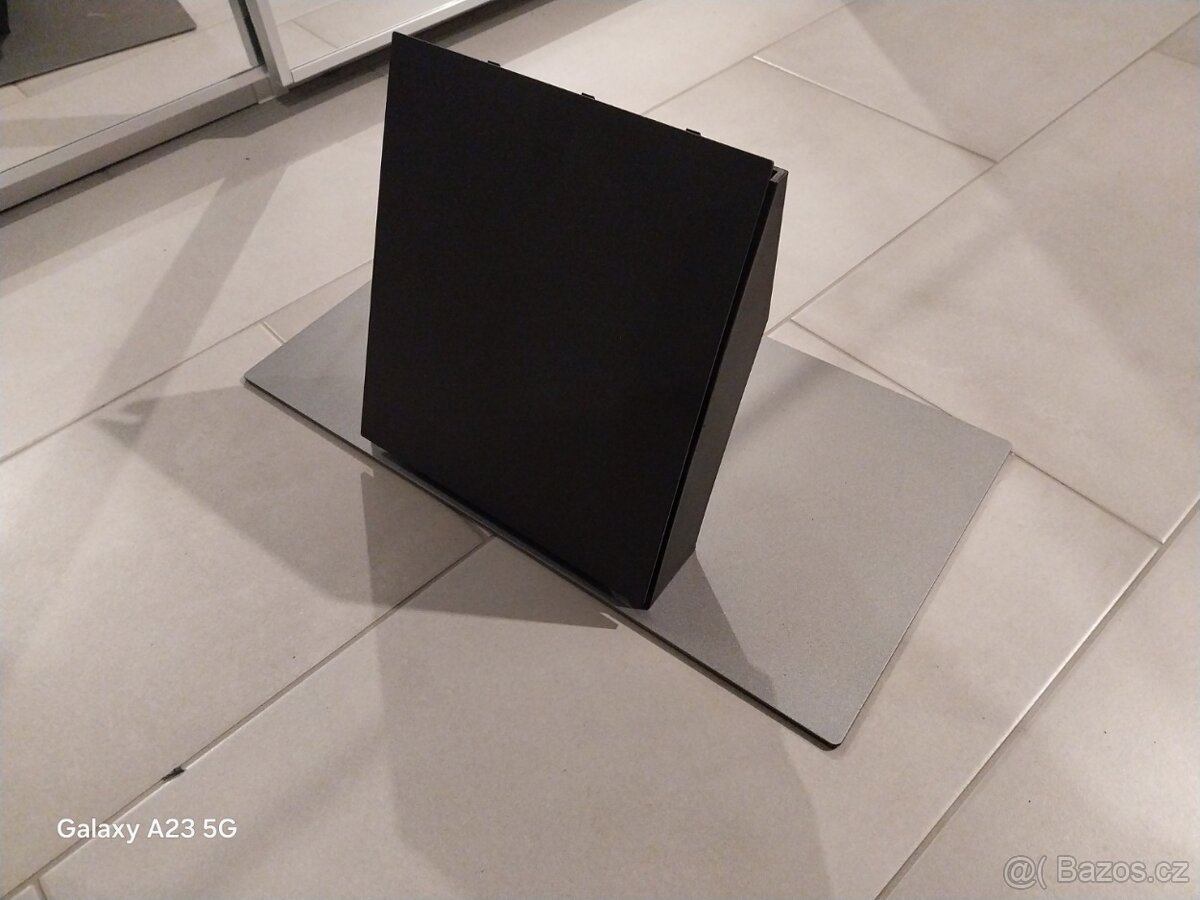 stojan na televizi - 3