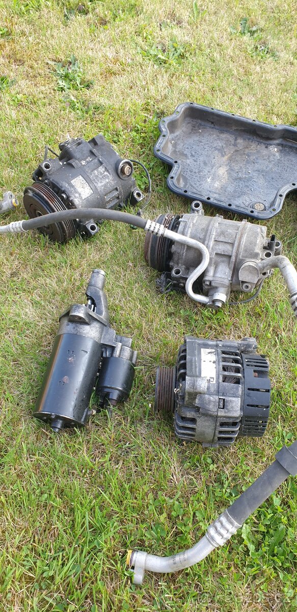 Náhradní díly AUDI A6 2.5 V6 110kW motor AFB - 3