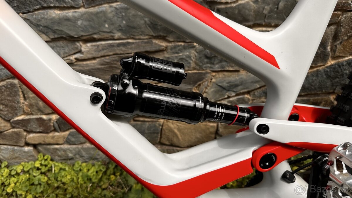 YT Capra CF pro 29” / L - 3