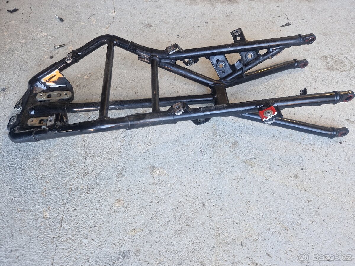 ducati 1098 horní rám - 3