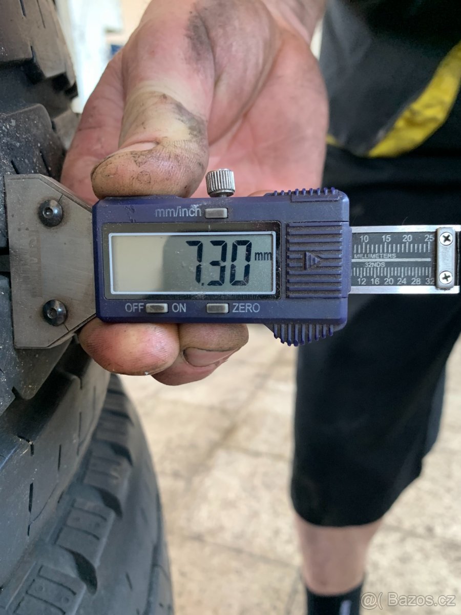 Continental VanCamper 215/70R15 CP - 3