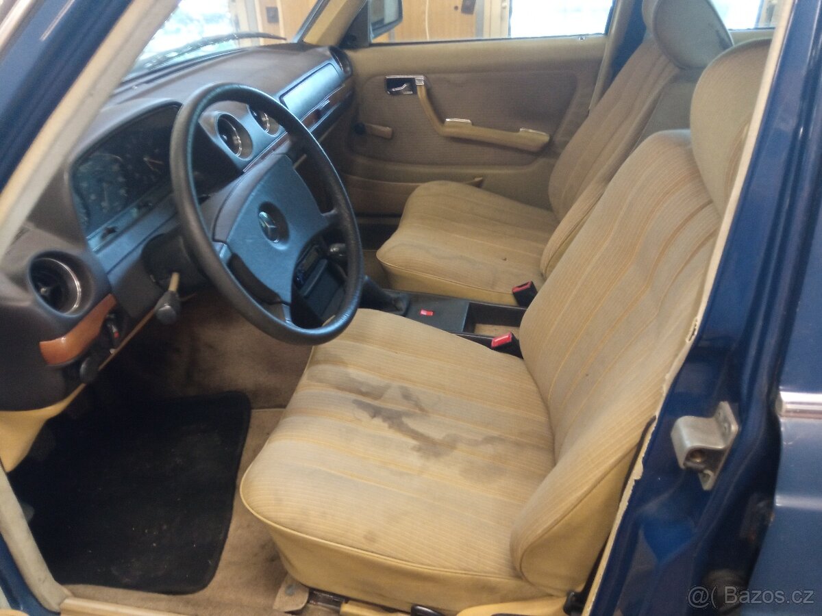 Mercedes Benz W123 230 - 3