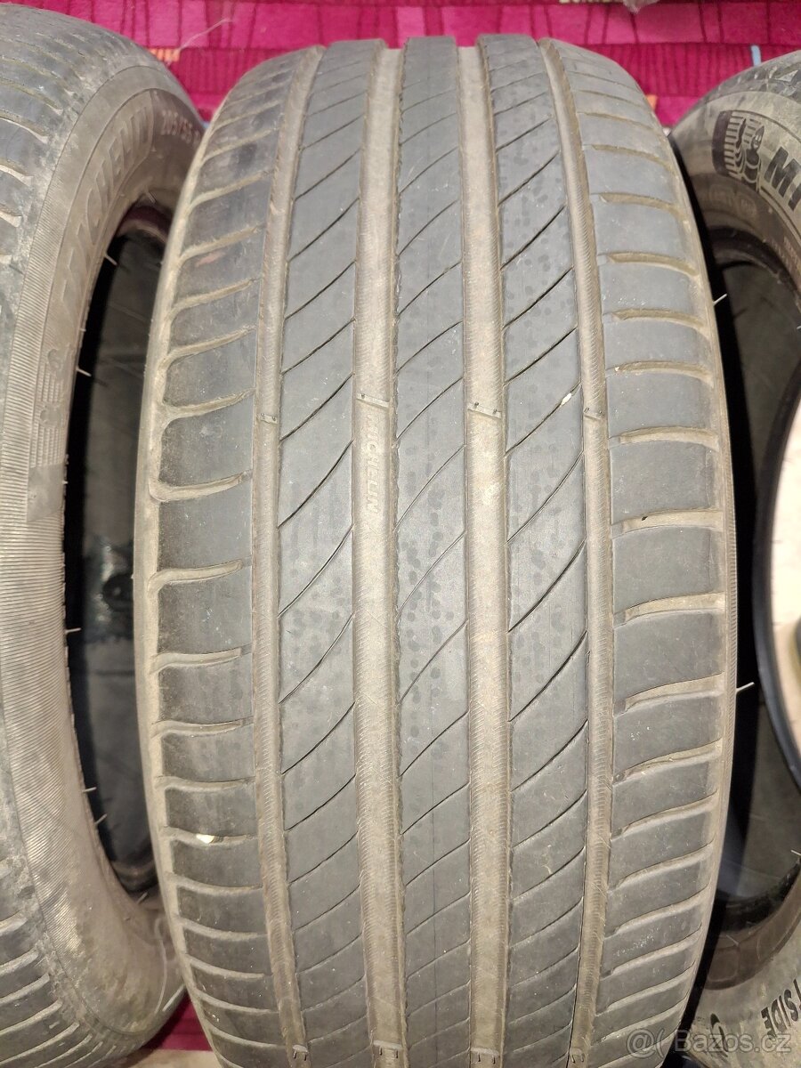 205/55R16 - 3
