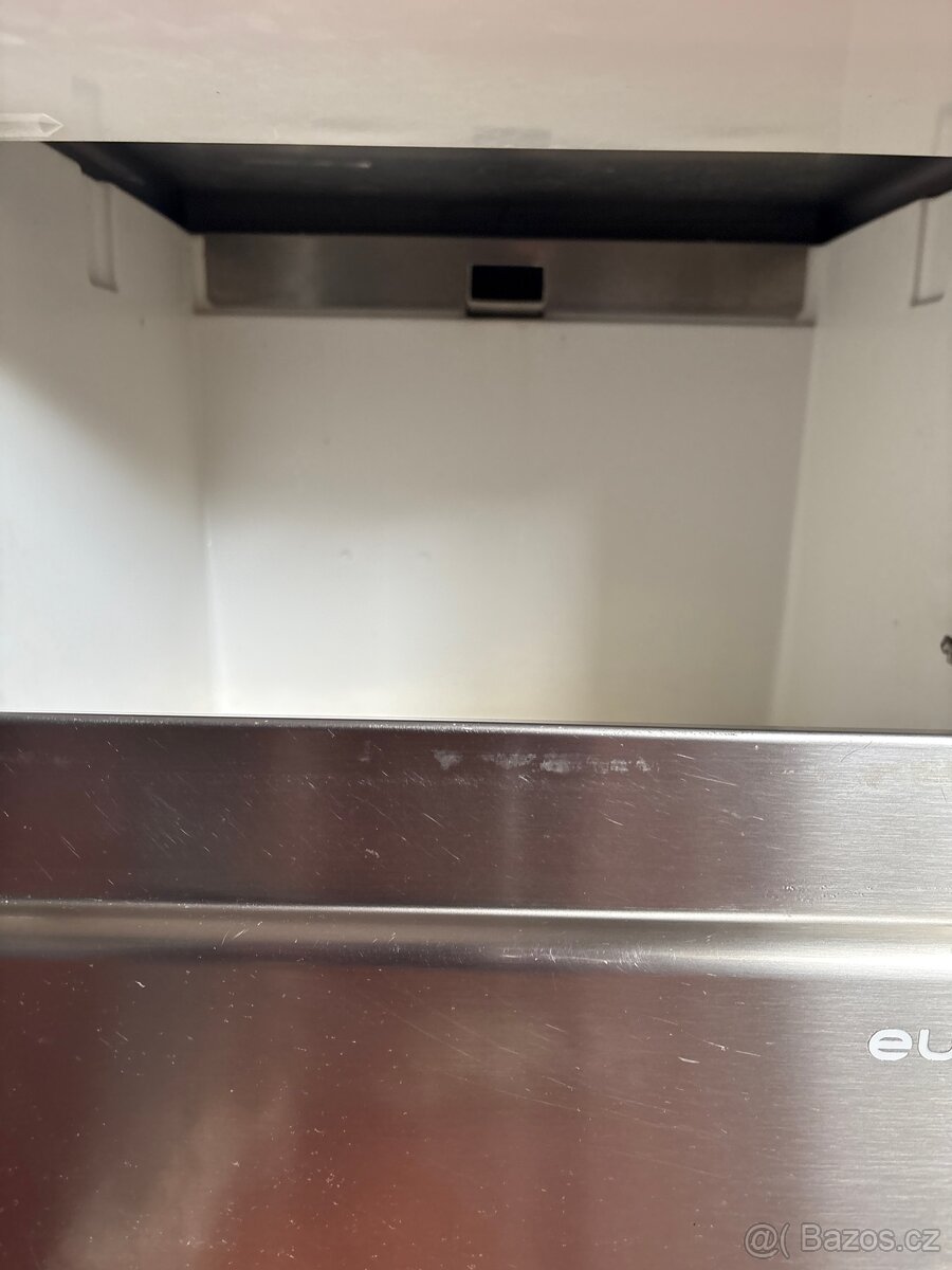 Vyrobnik ledové drtě - 3