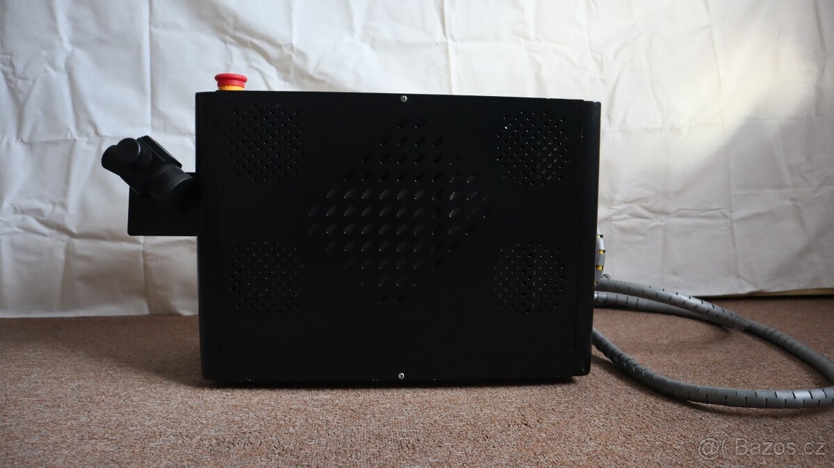 Pulsní laserový čistící stroj 200W - 3