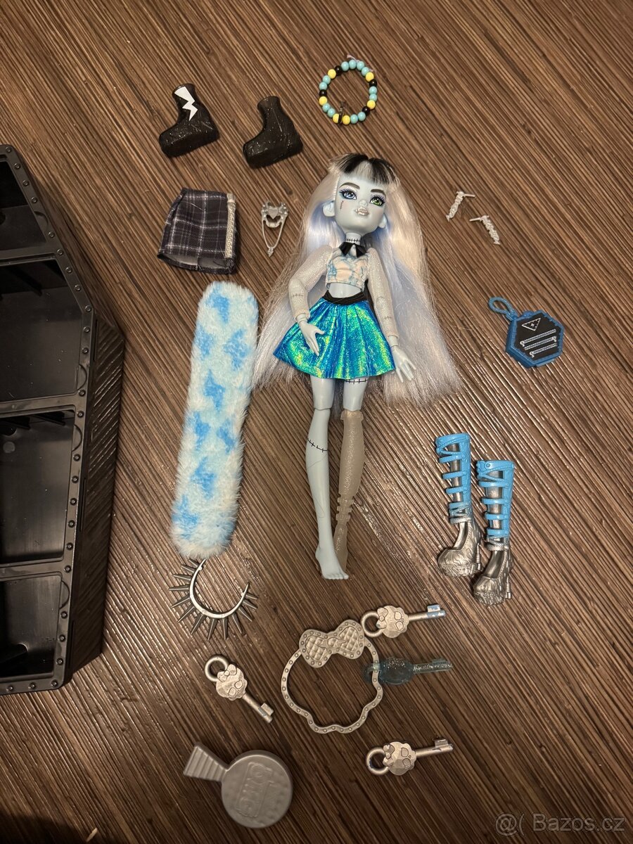 Panenka monster high Frankie s rakvi - 3