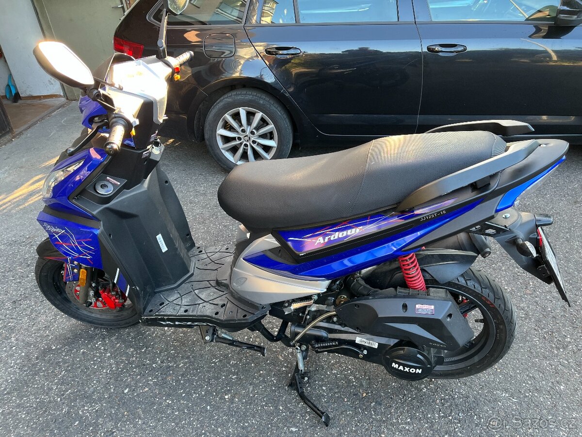 Skútr Maxon Ardour 125 - 3