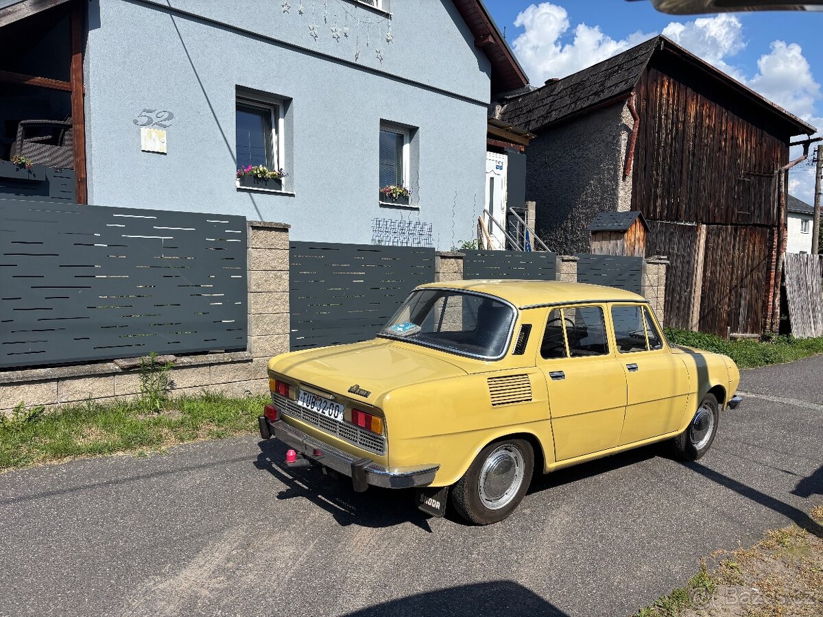 Škoda 100 - 3