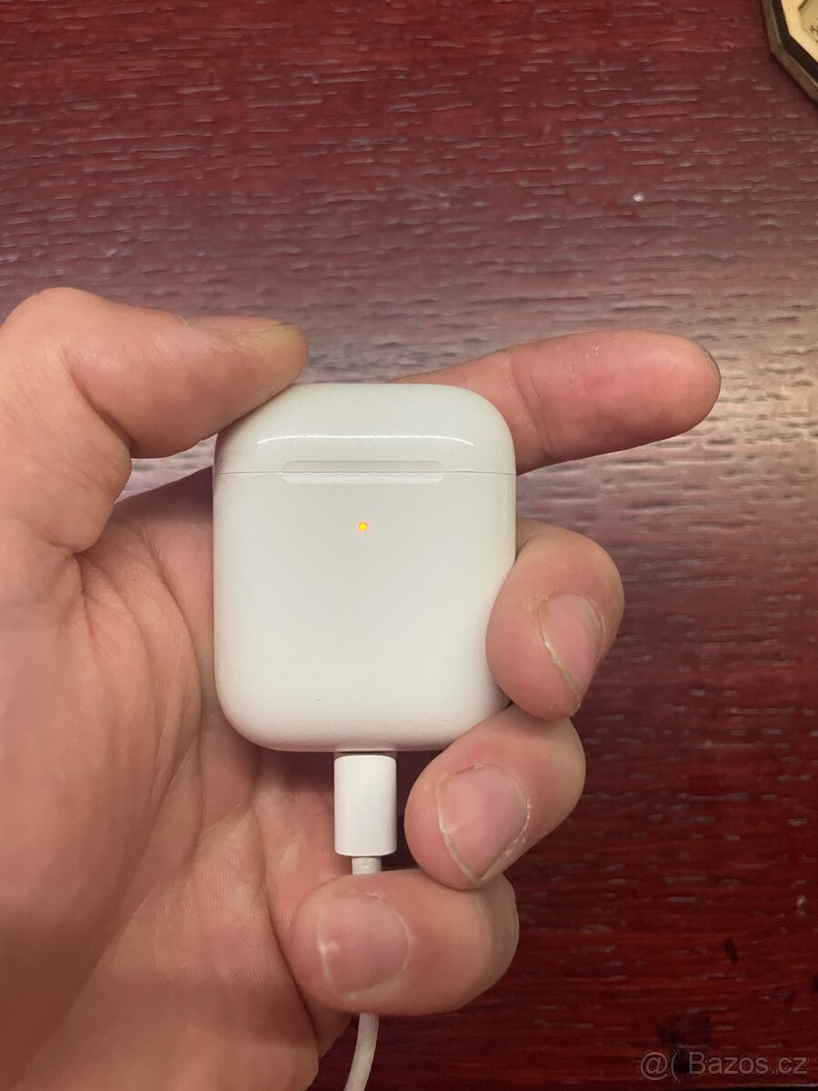 Krabička Apple Airpods 1. generace - 3