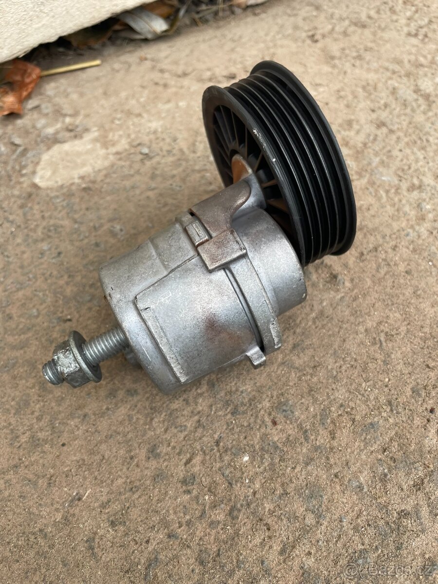 Napínací kladka INA - 3