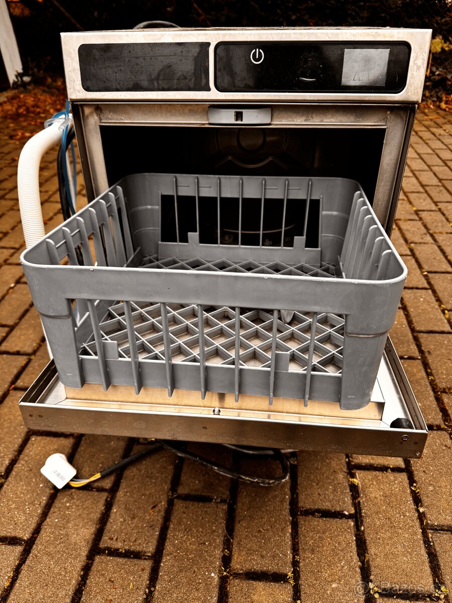 Gastro myčka skla - dotyková s čerpadlem mycího prostředku - 3