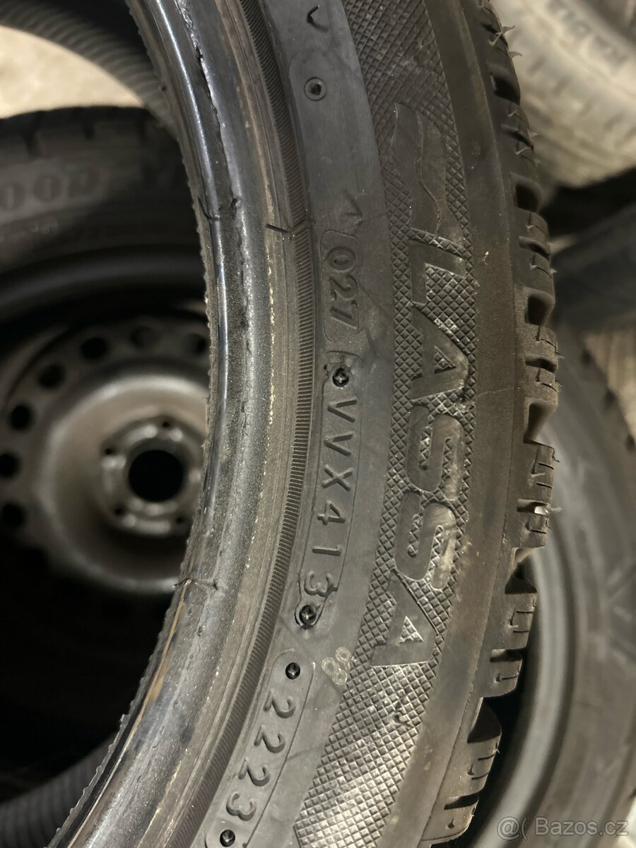 Zimní 235/45 R18 98v - 3